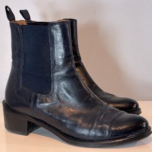 Gravity Pope midnight navy blue Chelsea ankle boots size 37
